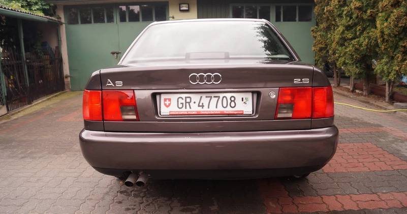 Audi A6 cena 18500 przebieg: 236900, rok produkcji 1996 z Siedlce małe 121